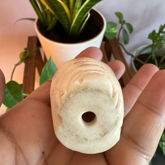 Unique hand carved large yak bone Skull bead for meditation,decor,pendant 49gram - Picture 5 of 9